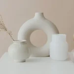 décorer son intérieur avec des pièces uniques et durables devient un véritable art de vivre.