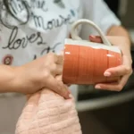 un bon entretien est essentiel pour préserver leur beauté et leur fonctionnalité. Mon approche repose sur le respect de chaque pièce et l’envie de prolonger leur durée de vie.