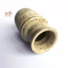 Détail du col du soliflore en grès pyrité strié, céramique artisanale Ixèsos