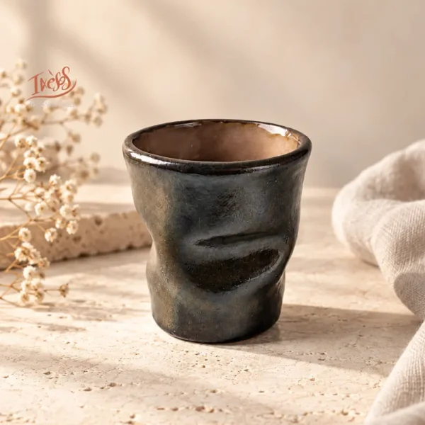 ANCRAGE – Tasse en grès artisanale, petite série | Ixèsos